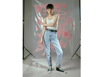 Джинсы женские Mom fit голубые