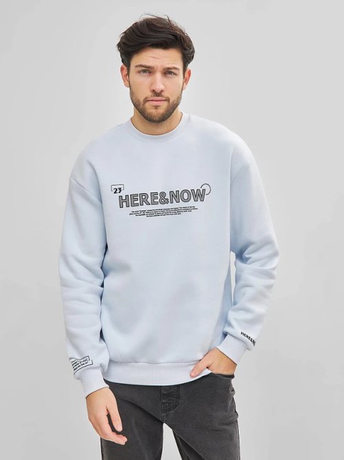 Теплый свитшот голубого цвета с текстовыми принтами, фото 2 из 5