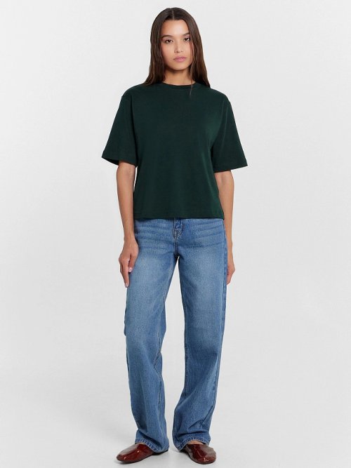 Футболка женская в темно-зеленом оттенке, фото 3 из 5