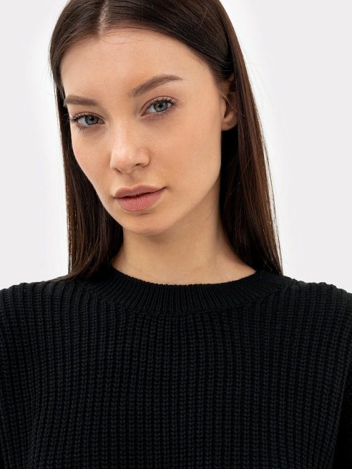 Джемпер женский вязаный в черном цвете, фото 5 из 5