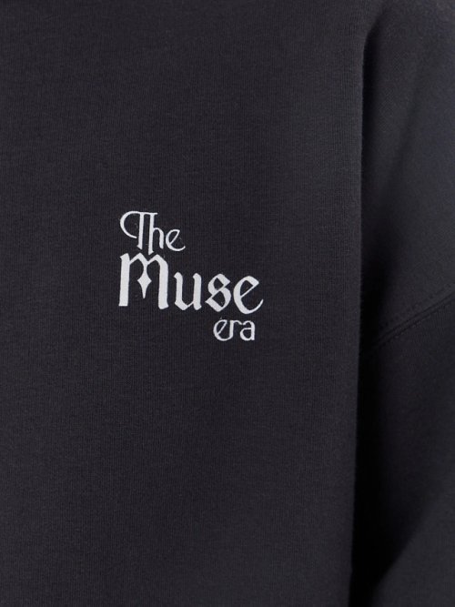 Толстовка женская серая с надписью "The muse era", фото 5 из 45