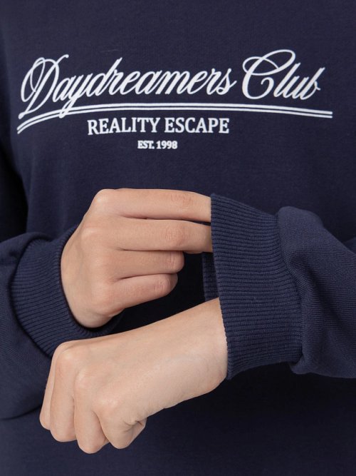 Джемпер для девочек синий с надписью "daydreamers club", фото 5 из 35
