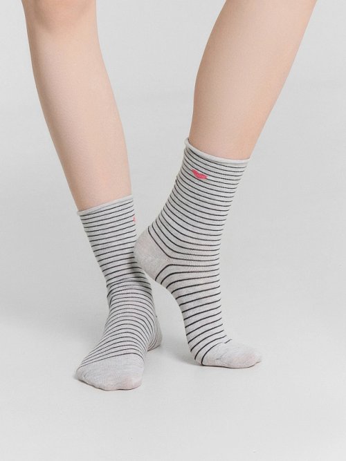 Носки женские серые в полоску с сердечком, фото 2 из 18