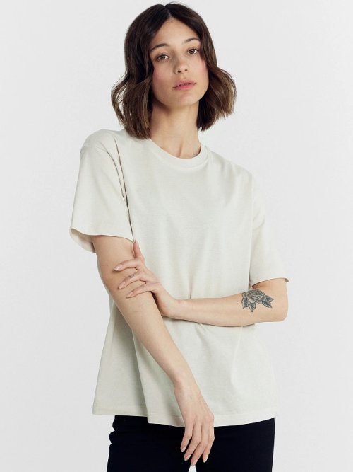 Футболка женская в бежевом цвете, фото 6 из 6