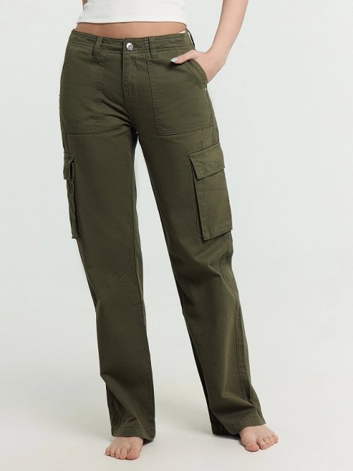 Брюки женские карго в зеленом цвете, фото 3 из 10