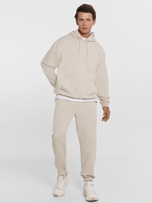 Комплект мужской (худи, брюки) в холодном бежевом цвете, фото 2 из 11