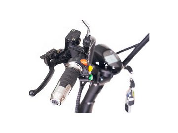 Электросамокат Yakama АР-Н0006B (красный)