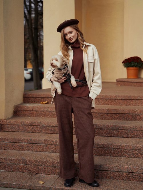 Брюки женские коричневые в клетку, фото 2 из 48