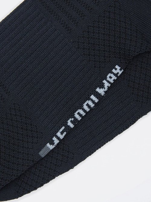 Спортивные короткие мужские носки из пряжи Coolmax® черного цвета, фото 3 из 9