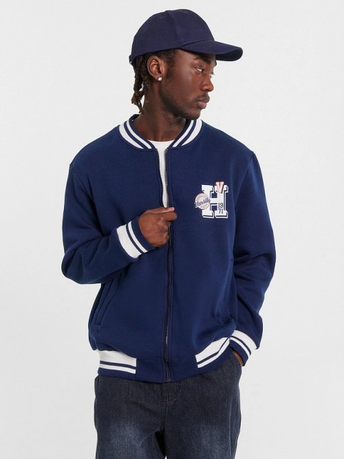 Толстовка мужская синяя с нашивкой на груди, фото 1 из 6