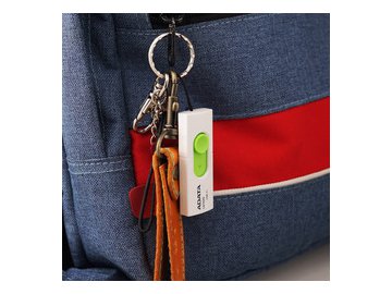 USB флэш накопитель A-Data UV320 32GB (белый/зеленый)