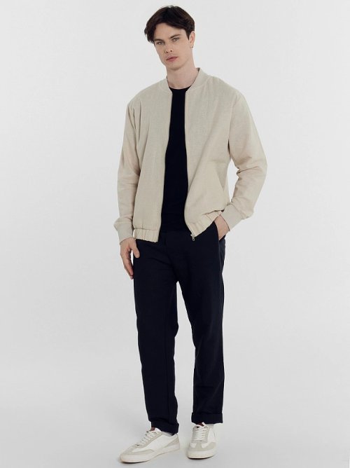 Бомбер мужской в белом цвете, фото 3 из 5