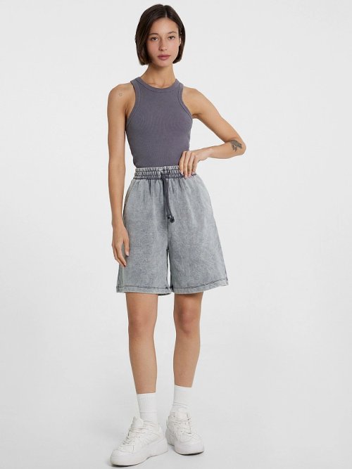 Шорты женские серые с обработкой эйсид, фото 3 из 5