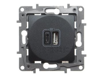 Розетка Legrand Etika 672636