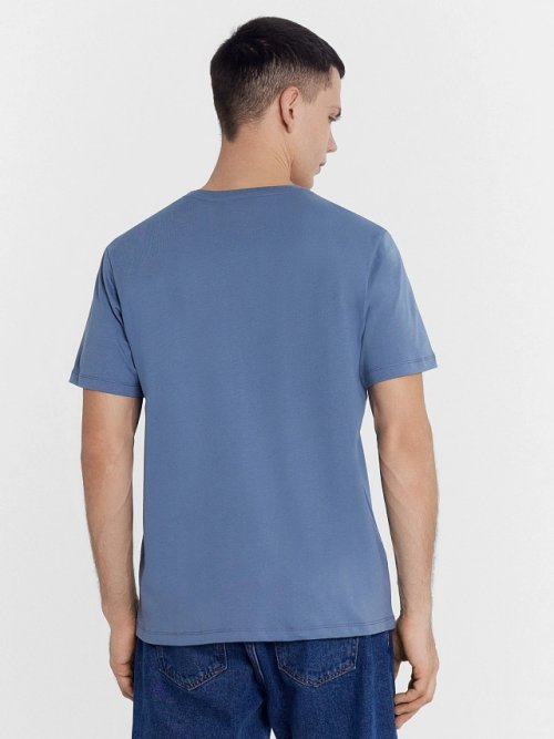 Футболка мужская в синем цвете, фото 2 из 5