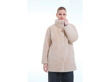 Пальто женское из искусственного меха