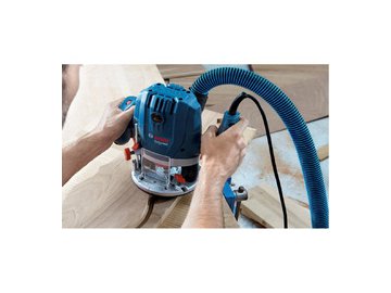 Фрезер BOSCH GOF 130 (06016B7000)