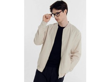 Бомбер мужской в белом цвете Марк Формель