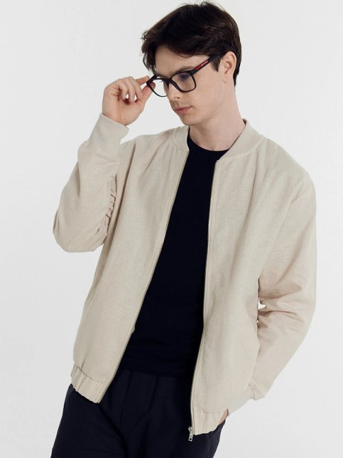 Бомбер мужской в белом цвете, фото 1 из 5