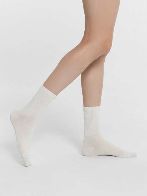 Носки женские в молочном цвете, фото 1 из 4