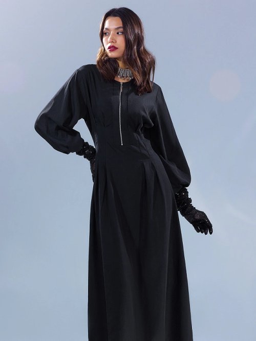 Платье женское из вискозы в черном оттенке, фото 2 из 30