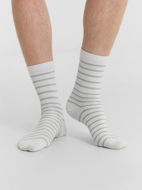 Набор мужских носков (3 шт.) белого цвета с рисунком в виде поперечных полосок, фото 2 из 12
