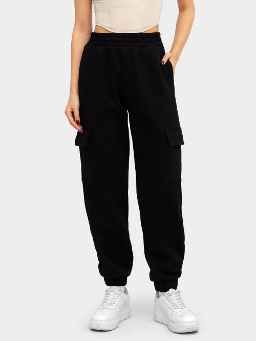 Брюки женские карго в черном цвете, фото 3 из 5
