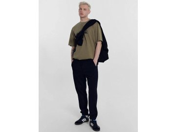 Брюки мужские в черном цвете