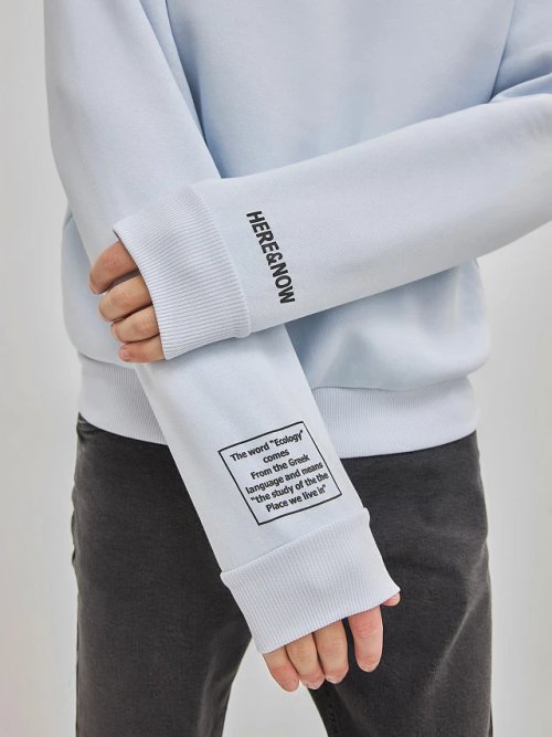 Теплый свитшот голубого цвета с текстовыми принтами, фото 5 из 5